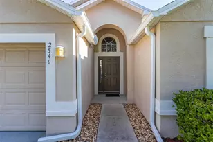 2546 Crown Ridge Cir, Kissimmee, FL 34744 - Photo 2