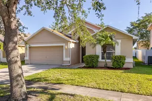 2546 Crown Ridge Cir, Kissimmee, FL 34744 - Photo 1