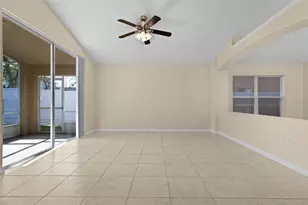 2546 Crown Ridge Cir, Kissimmee, FL 34744 - Photo 16