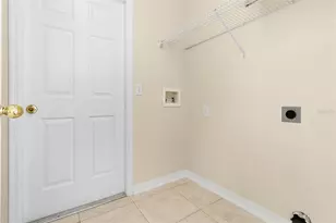 2546 Crown Ridge Cir, Kissimmee, FL 34744 - Photo 36