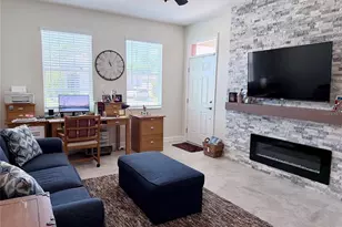 2572 Camden Park Cir, Davenport, FL 33837 - Photo 16