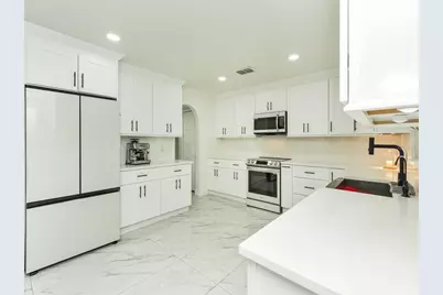 7561 Lake Andrea Circle, Mount Dora, FL 32757 - Photo 18