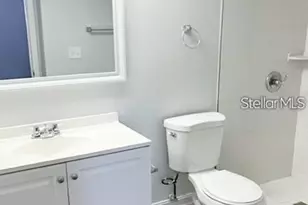 1922 Crystal Grove Dr, Lakeland, FL 33801 - Photo 8