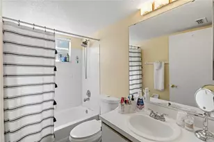 2033 Royal Bay Blvd, Kissimmee, FL 34746 - Photo 22