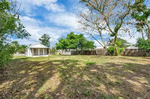 209 Piney Ave, Lake Wales, FL 33898 - Photo 10