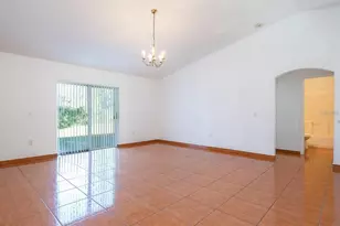 718 Pincon Ln, Kissimmee, FL 34759 - Photo 2
