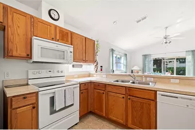 2752 Barclay Lane, Kissimmee, FL 34743 - Photo 20