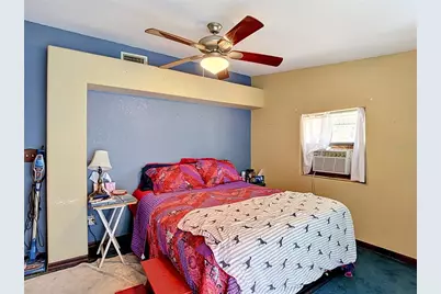 17609 Bathurst Avenue, Spring Hill, FL 34610 - Photo 28