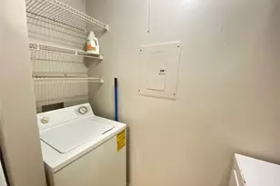 6100 Westgate Dr, Orlando, FL 32835 - Photo 10