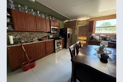 131 E 39th Street, Hialeah, FL 33013 - Photo 24