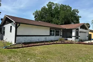 818 Mendoza Dr, Kissimmee, FL 34758 - Photo 4