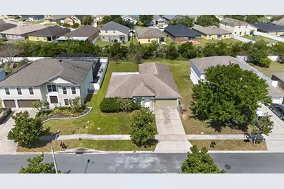 4020 Sunny Day Way, Kissimmee, FL 34744 - Photo 4