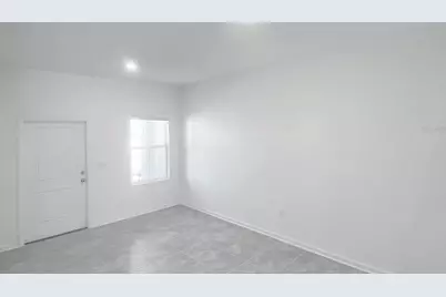 2562 Skyline Loop, Kissimmee, FL 34758 - Photo 2