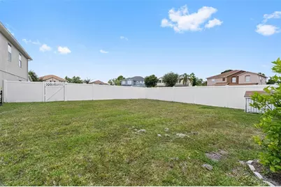 831 Neptune Pointe Lane, Kissimmee, FL 34744 - Photo 4