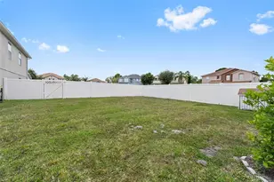 831 Neptune Pointe Ln, Kissimmee, FL 34744 - Photo 4