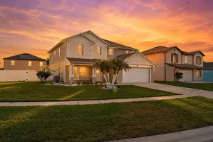 831 Neptune Pointe Ln, Kissimmee, FL 34744 - Photo 2