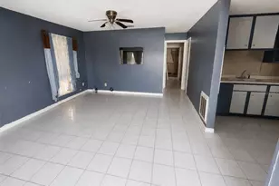 48 Princeton Ave, Frostproof, FL 33843 - Photo 4