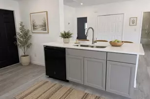 201 Dr J A Wiltshire Ave W, Lake Wales, FL 33853 - Photo 8