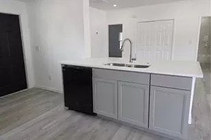 201 Dr J A Wiltshire Ave W, Lake Wales, FL 33853 - Photo 10