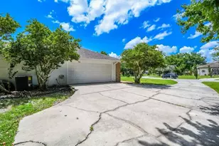 2396 Nightingale Ln, Kissimmee, FL 34746 - Photo 30