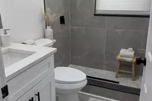 2148 Catalina Dr N, Clearwater, FL 33763 - Photo 14