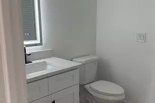 2148 Catalina Dr N, Clearwater, FL 33763 - Photo 4