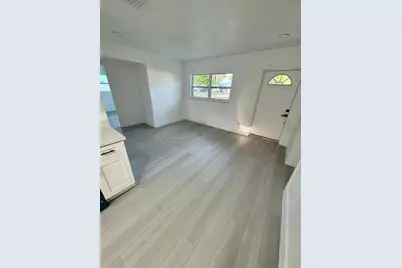 2148 Catalina Drive N, Clearwater, FL 33763 - Photo 18