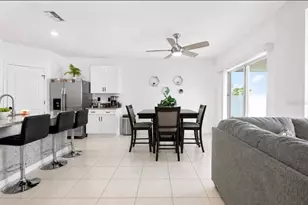 3155 Country Club Cir, Winter Haven, FL 33881 - Photo 10