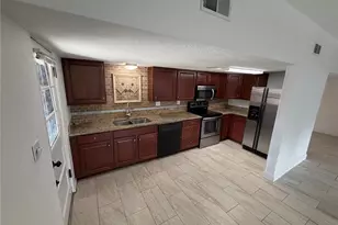 4235 Edgewater Dr, Orlando, FL 32804 - Photo 4