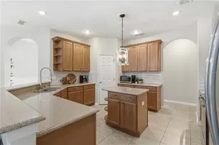 2425 Maracaibo Dr, Kissimmee, FL 34746 - Photo 22