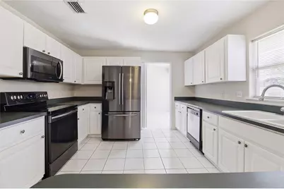 2879 Cypressview Court, Kissimmee, FL 34746 - Photo 10