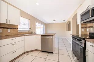 1313 Timberbend Cir, Orlando, FL 32824 - Photo 8