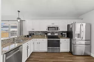 4900 Sausalito Ln, Kissimmee, FL 34746 - Photo 6