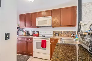 261 Autumn Ln, Kissimmee, FL 34743 - Photo 14