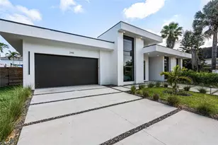 2441 Webber St, Sarasota, FL 34239 - Photo 2