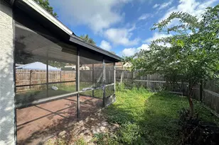 1000 Dolphin Dr, Winter Garden, FL 34787 - Photo 16