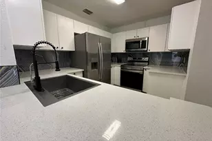 1000 Dolphin Dr, Winter Garden, FL 34787 - Photo 10