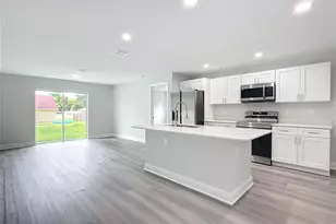 13609 SE 53rd Ave, Summerfield, FL 34491 - Photo 4