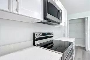 13609 SE 53rd Ave, Summerfield, FL 34491 - Photo 8