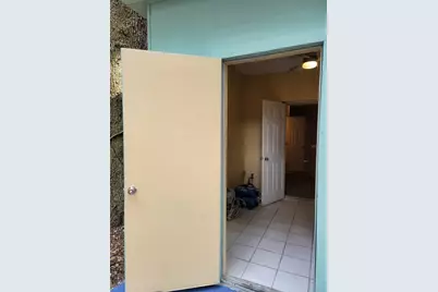 107 E Cypress Street, Kissimmee, FL 34744 - Photo 4