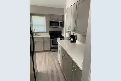 2302 Continental Boulevard, Orlando, FL 32808 - Photo 12