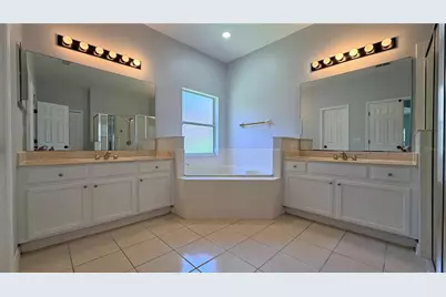3839 Eagle Isle Circle, Kissimmee, FL 34746 - Photo 26
