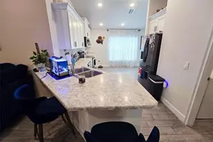 38136 Countryside Pl, Dade City, FL 33525 - Photo 4