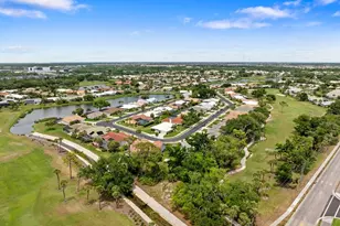 1543 Waterford Dr, Venice, FL 34292 - Photo 44