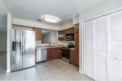 2748 Candlewood Court, Apopka, FL 32703 - Photo 4