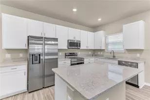 5782 Waterman Path, Saint Cloud, FL 34771 - Photo 6
