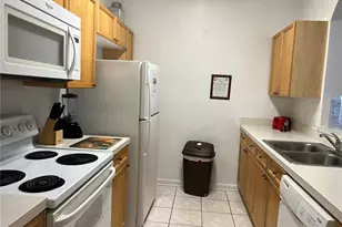 8100 Princess Palm Ln, Kissimmee, FL 34747 - Photo 10