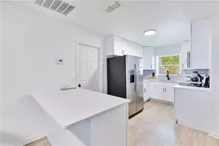 1725 California Ave, Saint Cloud, FL 34769 - Photo 4