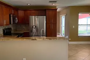 3028 Stillwater Dr, Kissimmee, FL 34743 - Photo 4
