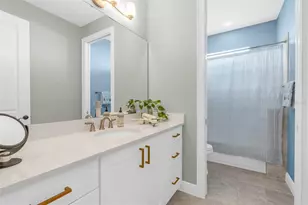1126 Edwards Ln, Orlando, FL 32804 - Photo 32